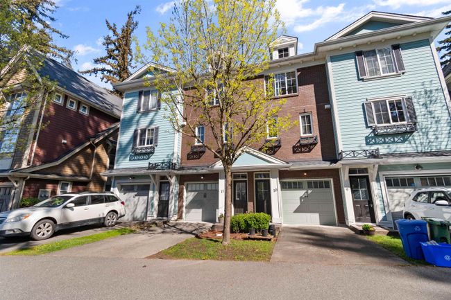 11 - 5805 Sappers Way, Townhouse with 2 bedrooms, 2 bathrooms and 3 parking in Chilliwack BC | Image 1