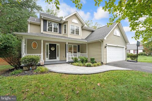 9811 Ramsay Dr, Fredericksburg, VA, 22408-9563 | Card Image