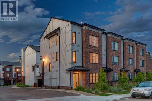134 Discovery Dr Sw, Calgary, AB, T3H6E9 | Card Image