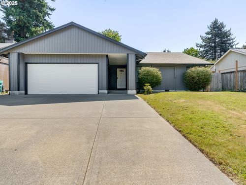 8817 Ne 25th Ave, Vancouver, WA, 98665-9052 | Card Image