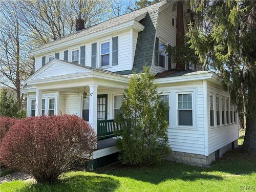 17 Niagara St, Pulaski, NY, 13142-4425 | Card Image