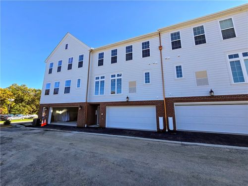 903 Vaughn Ln, Cranberry Twp, PA, 16066-7900 | Card Image