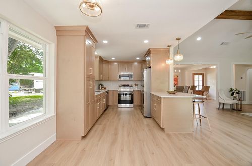 12511 Nova Dr, Houston, TX, 77077-4825 | Card Image