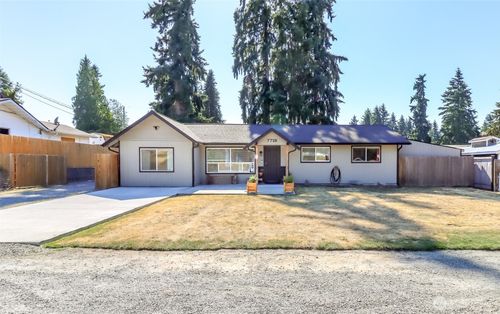 7718 50th Ave E, Tacoma, WA, 98443-2710 | Card Image
