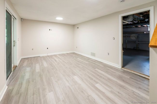 21 - 21 In Town Ter, Condo with 3 bedrooms, 3 bathrooms and 2 parking in Middletown CT | Image 37