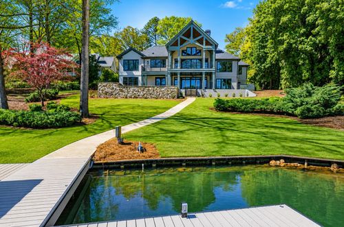 136 Barrington Hall Dr, Eatonton, GA, 31024-5420 | Card Image