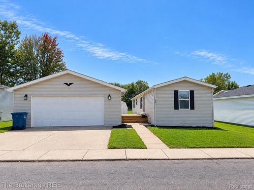 59 Bilwa Trl, Swartz Creek, MI, 48473-1611 | Card Image