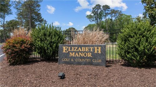 103 Bobby Jones Dr, Portsmouth, VA, 23701-1601 | Card Image