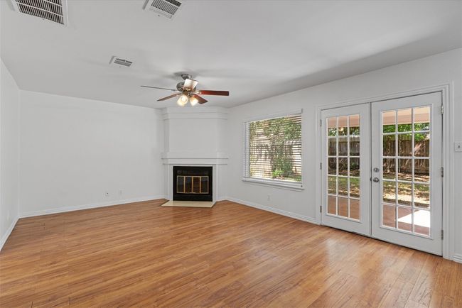1516 White Oak Loop, House other with 3 bedrooms, 3 bathrooms and 4 parking in Round Rock TX | Image 7