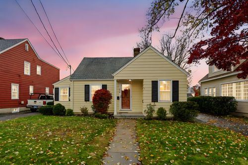 515 Wilcoxson Ave, Stratford, CT, 06614-4236 | Card Image