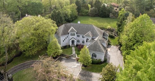 952 Lafayette Rd, BRYN MAWR, PA, 19010-1916 | Card Image