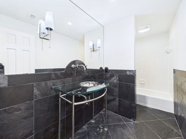 APT-222 - 1501 Barton Springs Rd, Condo with 3 bedrooms, 3 bathrooms and 3 parking in Austin TX | Image 14
