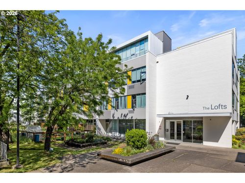 207-900 Ne 81st Ave, Portland, OR, 97213 | Card Image
