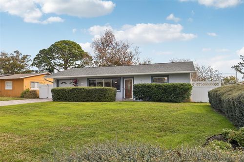 1945 59th St N, St Petersburg, FL, 33710-5021 | Card Image