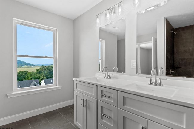 272 Red Oak Ln, Townhouse with 3 bedrooms, 3 bathrooms and 2 parking in Morgantown WV | Image 25