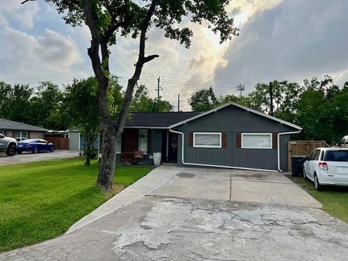 1106 Glenda St, Pearland, TX, 77581-2302 | Card Image
