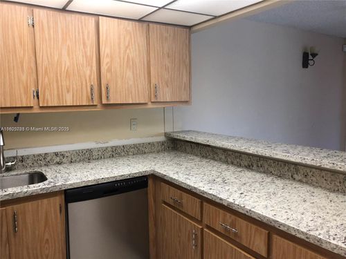 apt-233-5995 Washington St, Hollywood, FL, 33023-1959 | Card Image