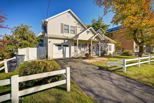 709 Lorillard Ave, Union Beach, NJ, 07735-3117 | Card Image