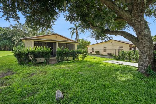 2511 Crawford Dr, SANFORD, FL, 32771-9611 | Card Image