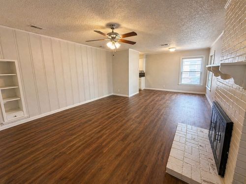 1801 Robinwood Dr, Fort Worth, TX, 76111-6110 | Card Image