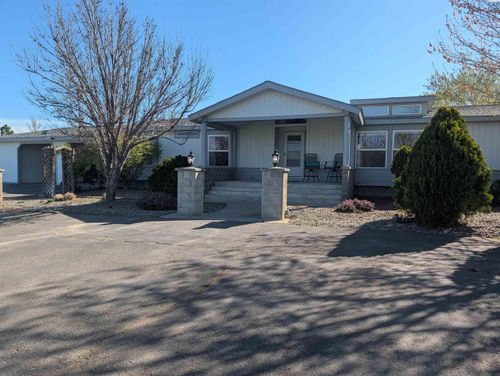 7405 W Van Giesen St, West Richland, WA, 99353-7226 | Card Image