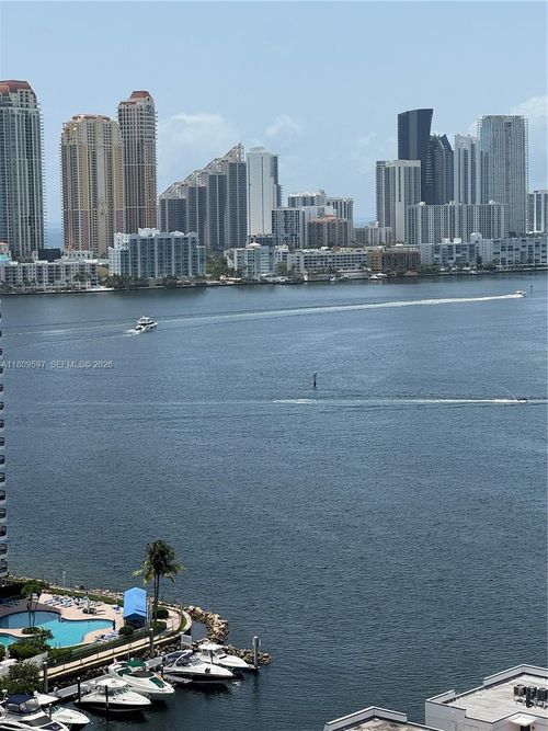 lph3-3400 Ne 192nd St, Aventura, FL, 33180-2462 | Card Image