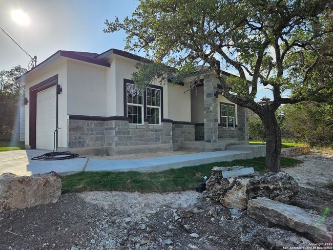 3440 Tanglewood Trl, House other with 3 bedrooms, 2 bathrooms and null parking in Spring Branch TX | Image 29