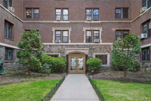 apt-3e-1080 Warburton Ave, Yonkers, NY, 10701-1007 | Card Image