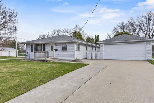 1611 E Glendale Avenue, APPLETON, WI, 54911 | Card Image