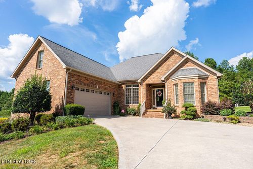 499 Cromwell St, Harrogate, TN, 37752-4227 | Card Image