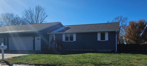 603 S Park Pl, Elk Point, SD, 57025-2226 | Card Image