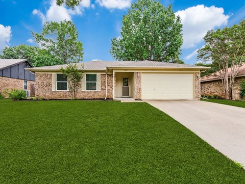 1750 Cimarron Trl, Grapevine, TX, 76051-4820 | Card Image