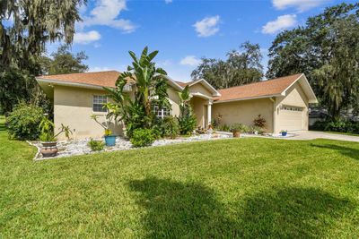 1905 Masters Way, House other with 4 bedrooms, 3 bathrooms and null parking in Plant City FL | Image 2