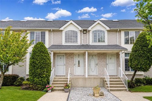b-61 Jennifer Pl, Staten Island, NY, 10314-1689 | Card Image