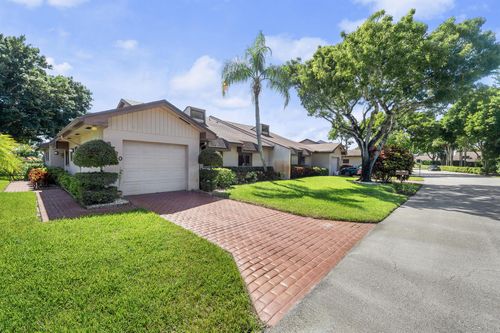 6720 Versailles Ct, Lake Worth, FL, 33467-5062 | Card Image