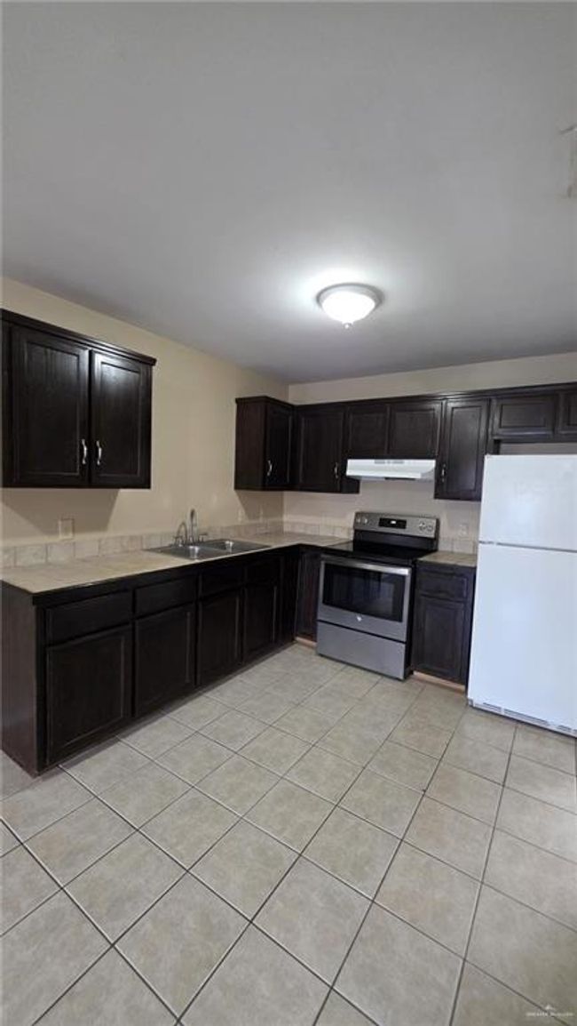 118 E Brazil Ave, Condo with 2 bedrooms, 1 bathrooms and null parking in Hidalgo TX | Image 10