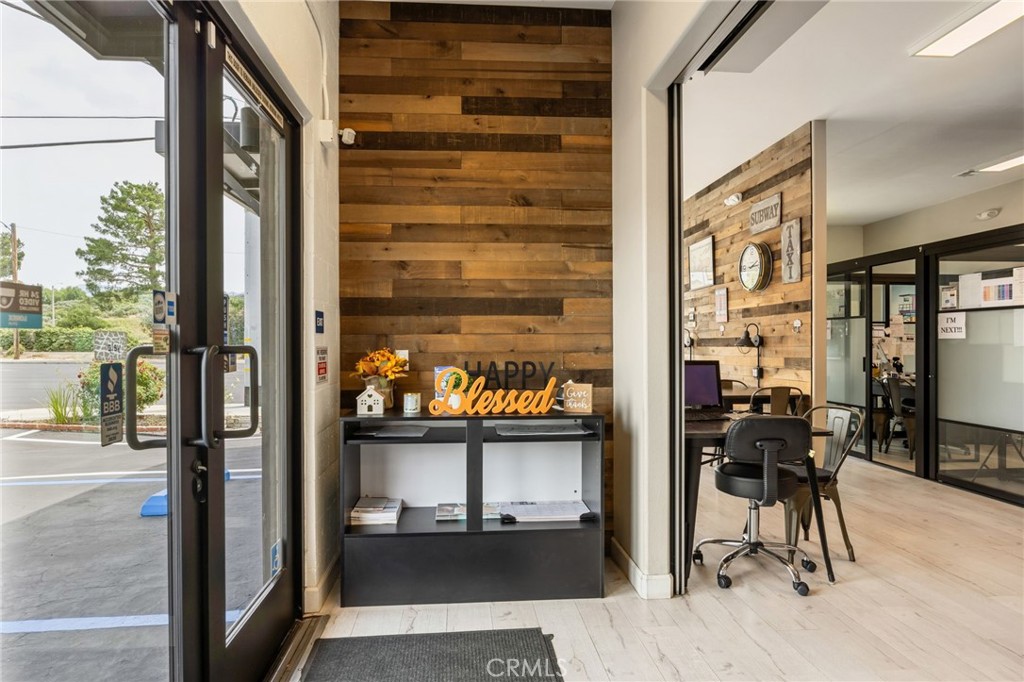 Commercial Sale in Canyon Country 4
