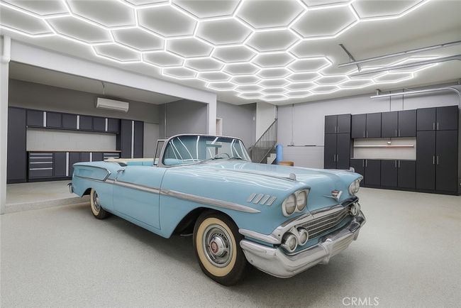 Garage is Virtually Staged | Image 52