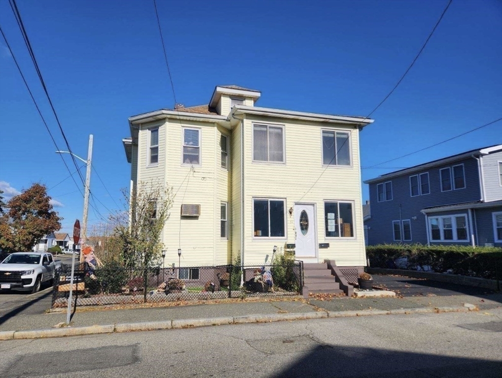 Residential Lease in Revere 3