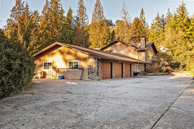 9909 Stave Lake Street, House other with 7 bedrooms, 5 bathrooms and 10 parking in Mission BC | Image 39