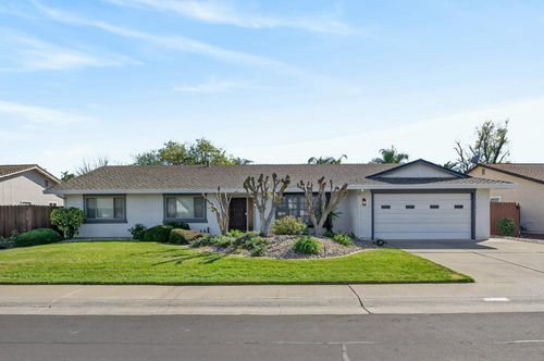 8724 Oconnell Court, Elk Grove, CA, 95624 | Card Image