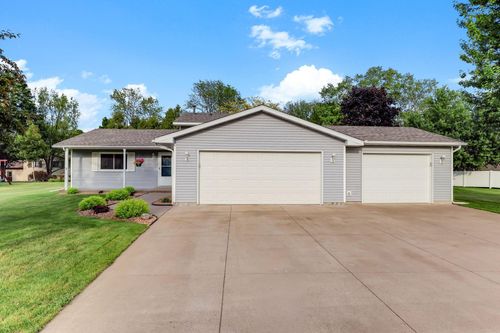 31115 Olinda Trail, Lindstrom, MN, 55045 | Card Image