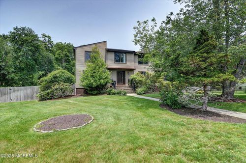 19 Northwoods Rd, Ocean, NJ, 07712-2513 | Card Image