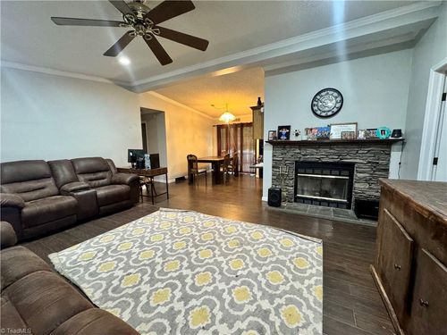 332 Mille Run St, North Wilkesboro, NC, 28659-9006 | Card Image