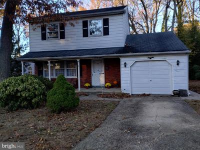 29 Thomas Avenue, House other with 3 bedrooms, 1 bathrooms and null parking in MAPLE SHADE NJ | Image 2