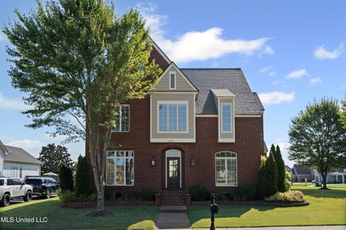 3094 E Beauvoir Pl, Hernando, MS, 38632-5921 | Card Image