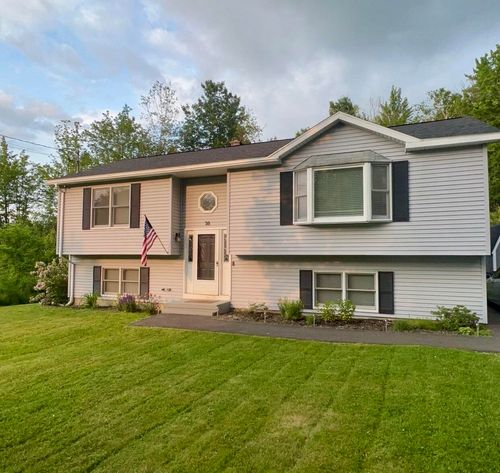 30 Yankee Avenue, Bangor, ME, 04401 | Card Image