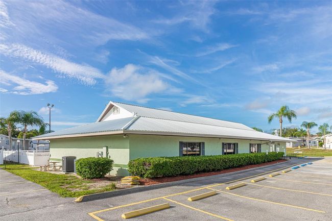 Large Clubhouse | Image 23