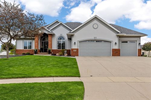 4120 Fox Hollow Court, Marion, IA, 52302 | Card Image