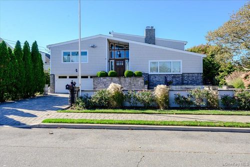 1661 Bay Boulevard, Hempstead, NY, 11509 | Card Image